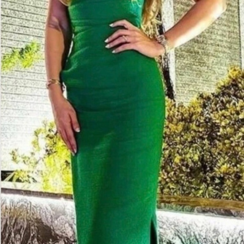 Elegant Green Sleeveless Dress - Picture 11 of 12